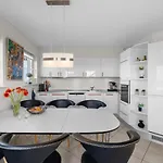 Alitta - 240m From The Sea By Interhome *