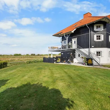 Alitta - 240m From The Sea By Interhome